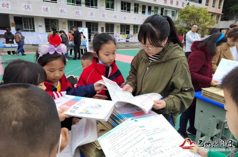 梁永小学：加强作业管理 提高教育质量