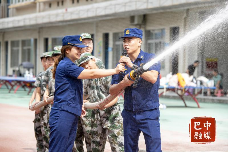 消防知识进校园 开启平安新学期