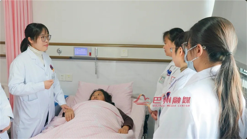 从义乌到巴中 她在异乡诊室浇灌中医“繁花””