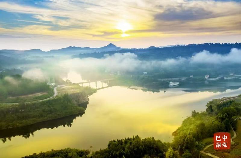 湖光山色入画来！天星桥水库成热门“打卡地””