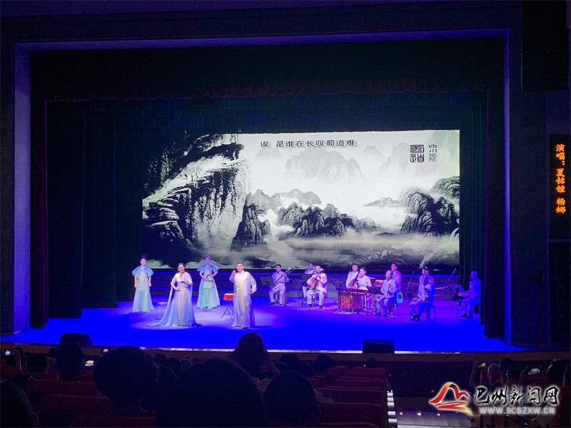 弘扬中华优秀文化  传承传统戏曲艺术