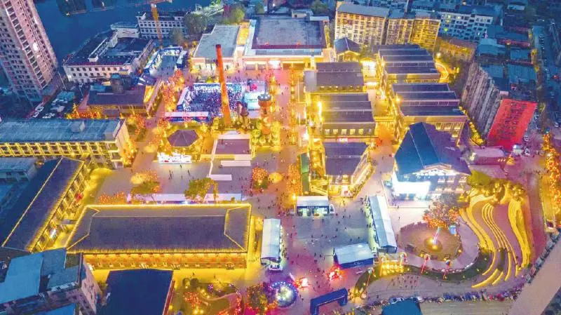 老厂房“夜未眠”！巴城记忆点亮巴州消费新场景