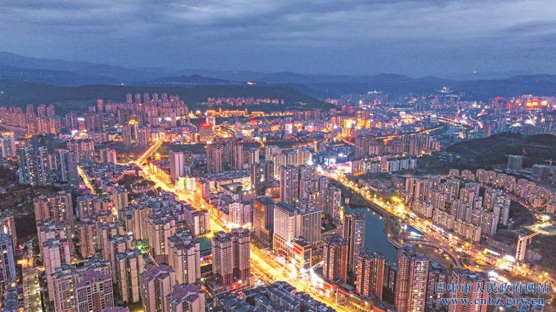 流光溢彩巴城夜