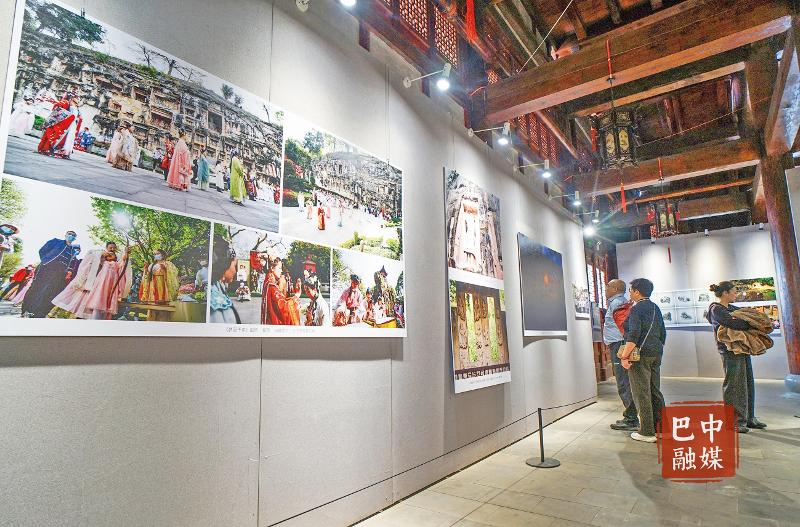 四龛福城 光影动人”