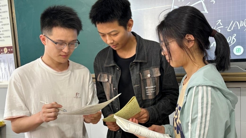 巴州·师说⑫丨巴州六中教师程根：用生命观念点亮成长之光