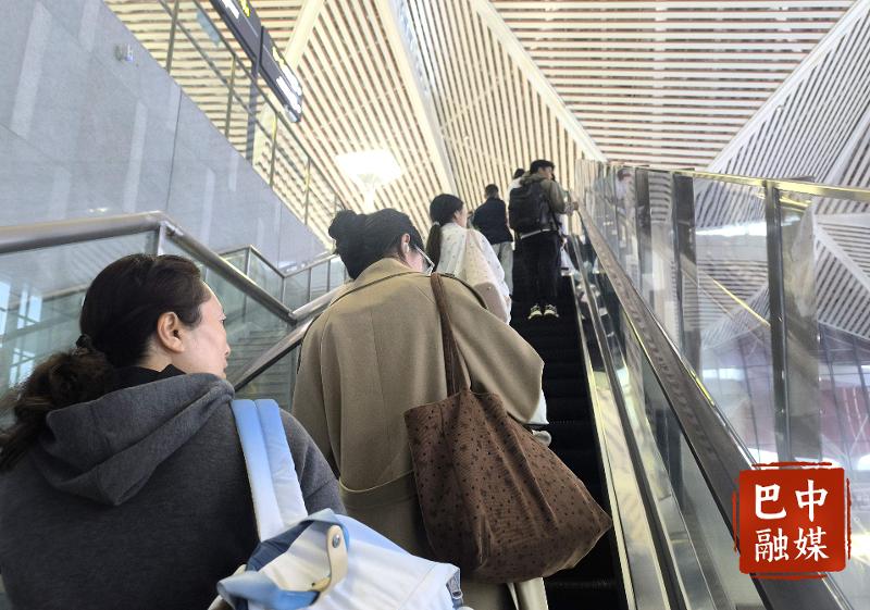 国庆假期收官！巴中累计发送旅客82550人